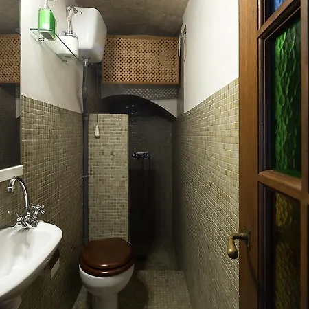 Holi-rent Historic House Next To The Alcazar Appartement *
