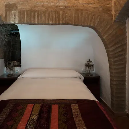 Holi-rent Historic House Next To The Alcazar * Séville